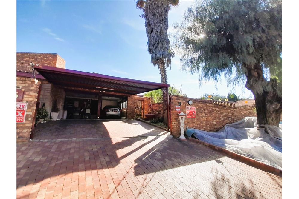 Residential - Omakotitalo - Bassonia, Gauteng - South Africa - 4 - 1031421160-13