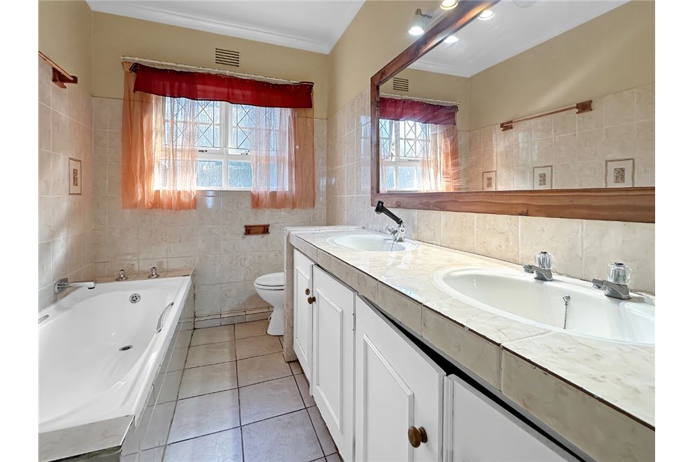 Residential - House - Dawncliffe, KwaZulu Natal - South Africa - 16 - 1031465126-3