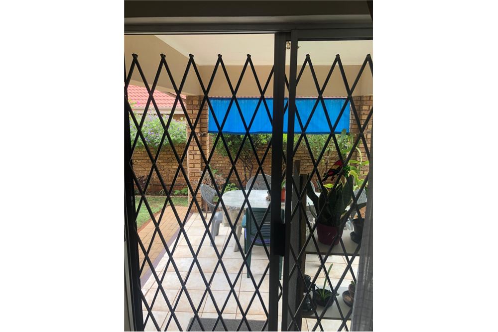 Residencial - Adosado - Montana, Gauteng - South Africa - 23 - 1031414050-120