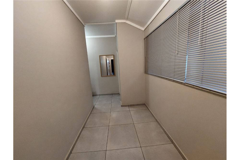 Residential - हाउस - Vanderbijlpark SW 5, Gauteng - South Africa - 17 - 1031010012-83