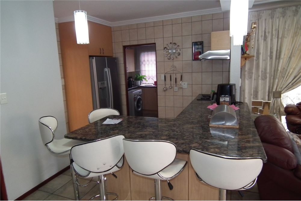 住宅 - 联排别墅 - Amorosa, Gauteng - South Africa - 4 - 1031444025-209