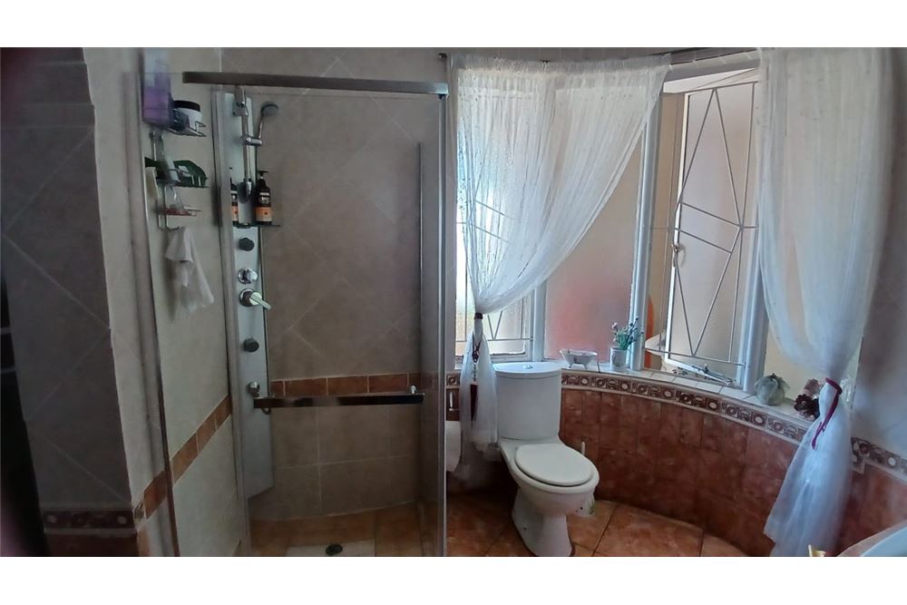 Residencial - Casa - Mountain View, Gauteng - South Africa - 51 - 1031414116-83