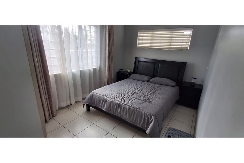 Residential - House - Glen Anil, KwaZulu Natal - South Africa - 29 - 1031465084-339