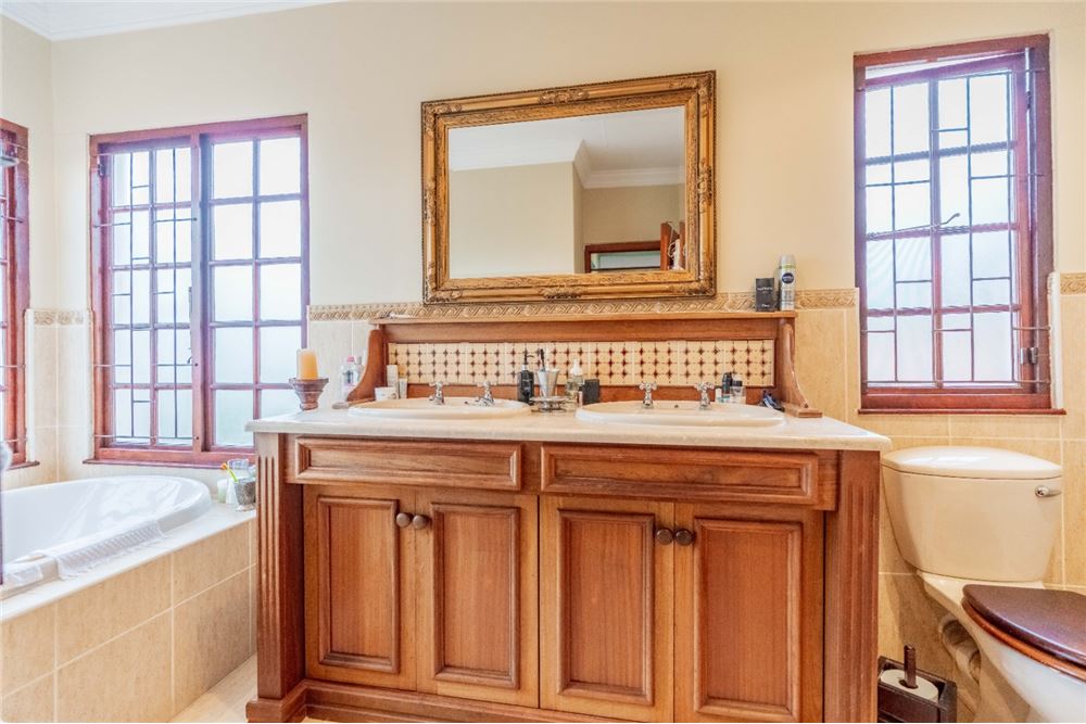 Residential - House - Durban North, KwaZulu Natal - South Africa - 31 - 1031465022-874