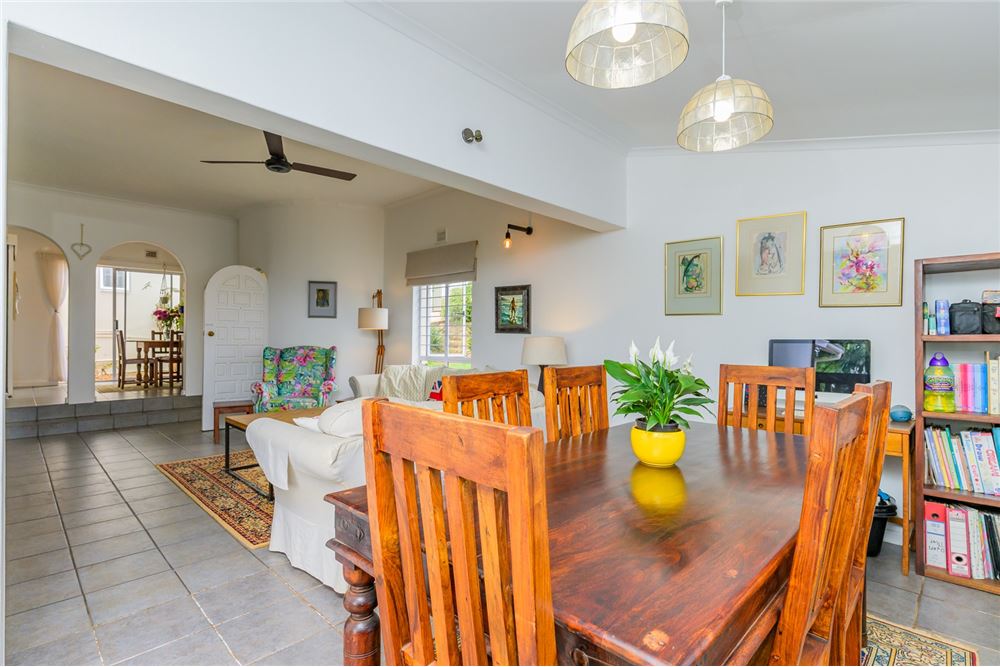 Residential - House - Glen Anil, KwaZulu Natal - South Africa - 15 - 1031465013-90