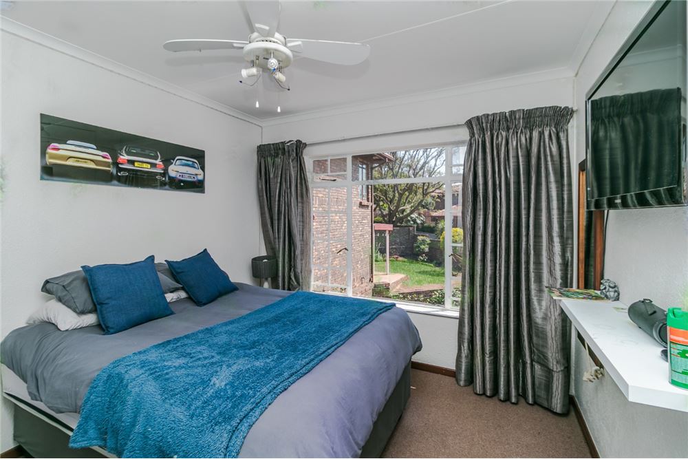 Residential - Rumah Bandar - Boskruin, Gauteng - South Africa - 15 - 1031444163-40