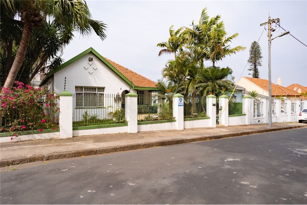 Residential - ਅਲੱਗ ਥਲੱਗ ਬਣਿਆ ਹੋਇਆ ਘਰ - Glenwood, KwaZulu Natal - South Africa - 23 - 1031389044-310