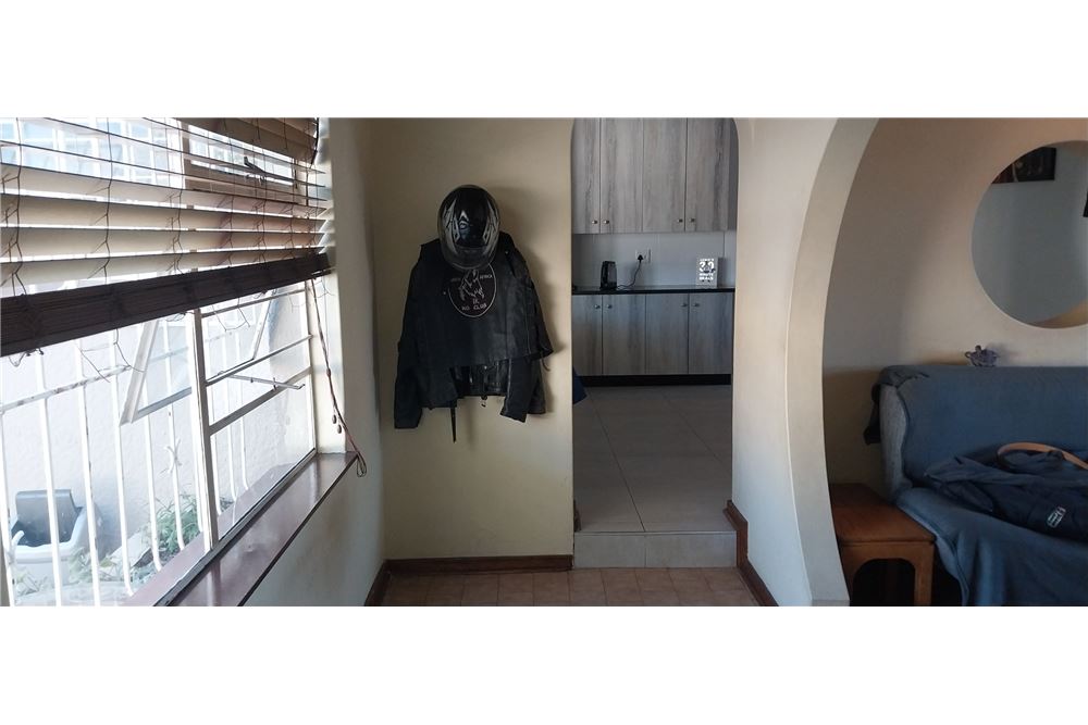 Dzīvojamais - Savrupmāja - Brackenhurst, Gauteng - South Africa - 20 - 1031421052-250