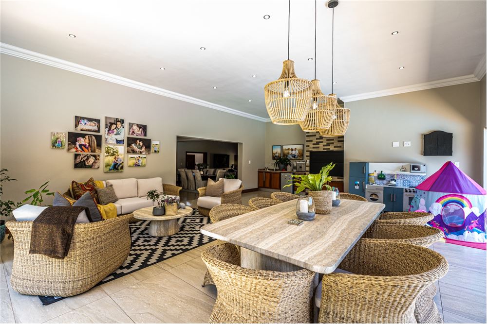 באזור מגורים - בית פרטי - Midstream Estate, Gauteng - South Africa - 28 - 1031393052-145