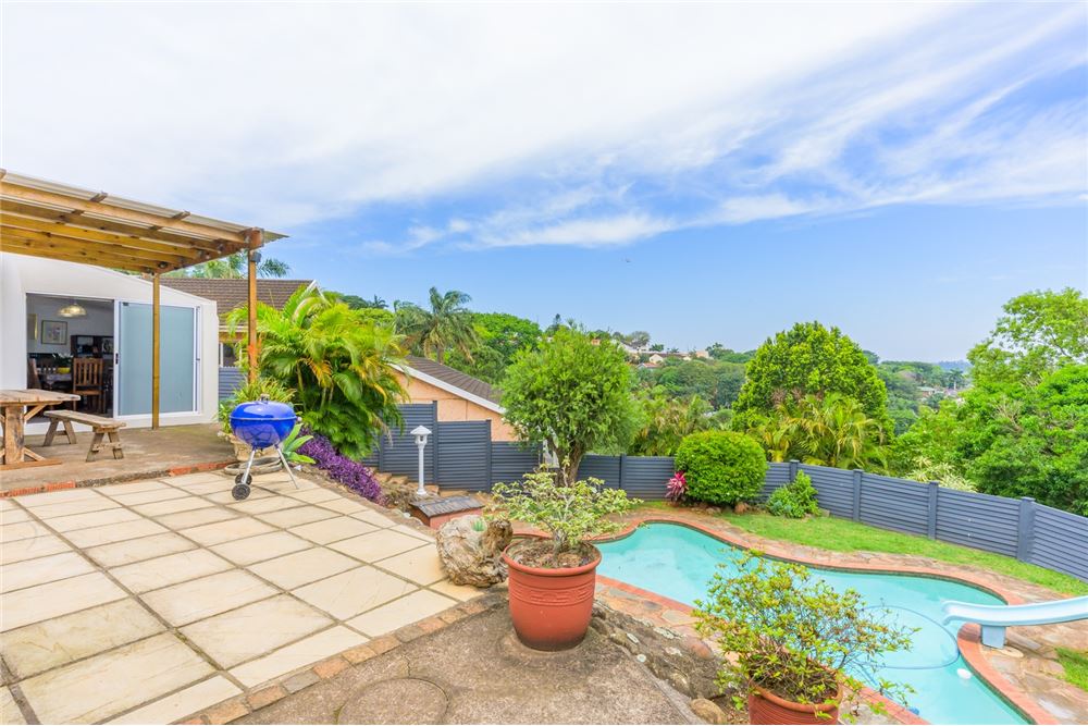 Residential - House - Glen Anil, KwaZulu Natal - South Africa - 17 - 1031465013-90