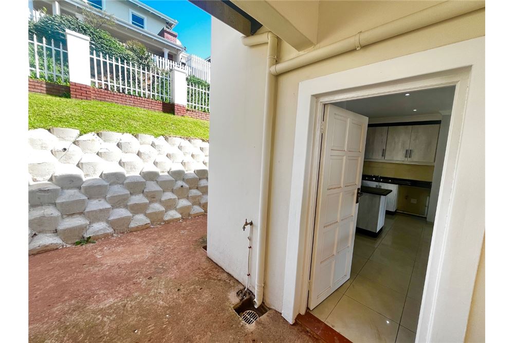 Residential - Townhouse - Mount Edgecombe, KwaZulu Natal - South Africa - 25 - 1031465109-87
