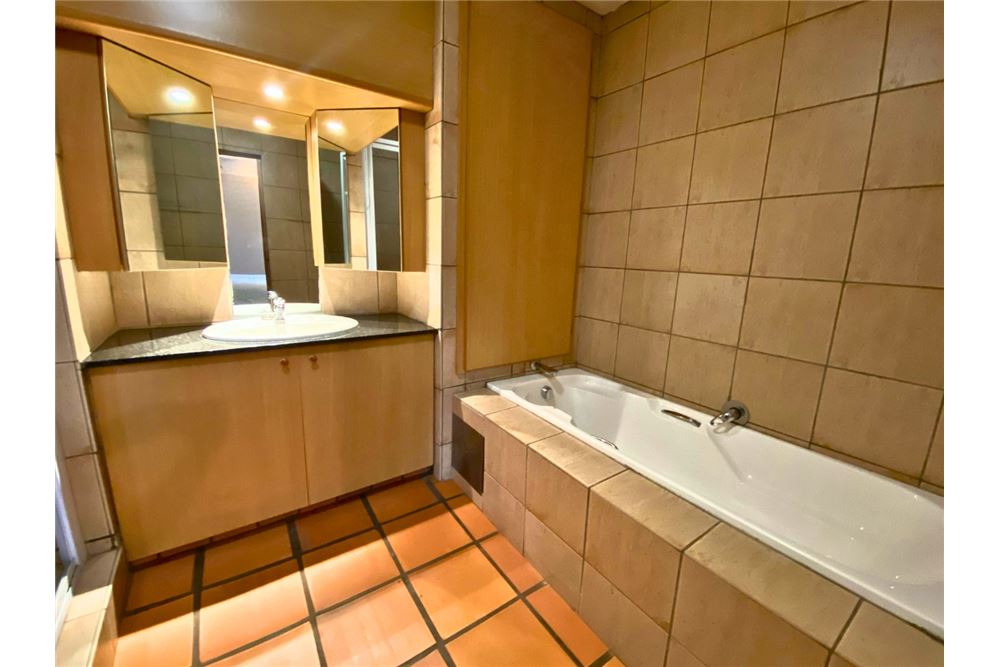 Residential - House - Waterkloof, Gauteng - South Africa - 19 - 1031414143-42