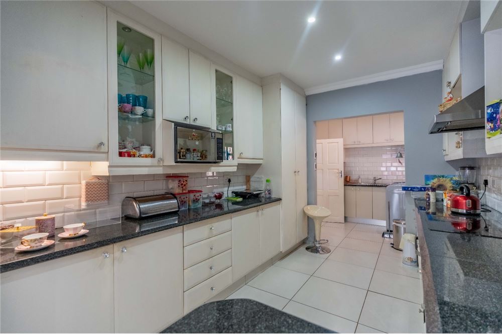 Residential - House - La Lucia, KwaZulu Natal - South Africa - 15 - 1031465073-81