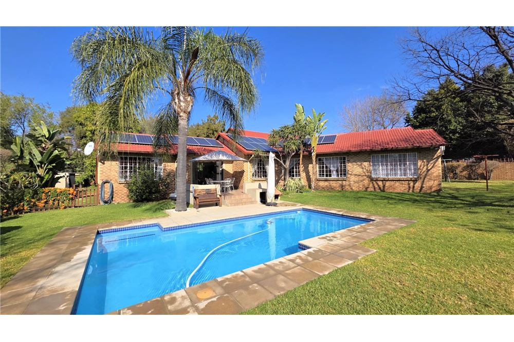 Residential - บ้านเดี่ยว - Fourways, Gauteng - South Africa - 39 - 1031393037-387