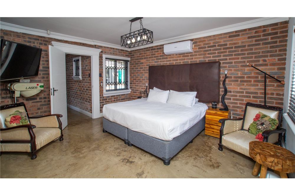 Residential - House - Sherwood, KwaZulu Natal - South Africa - 17 - 1031465050-119