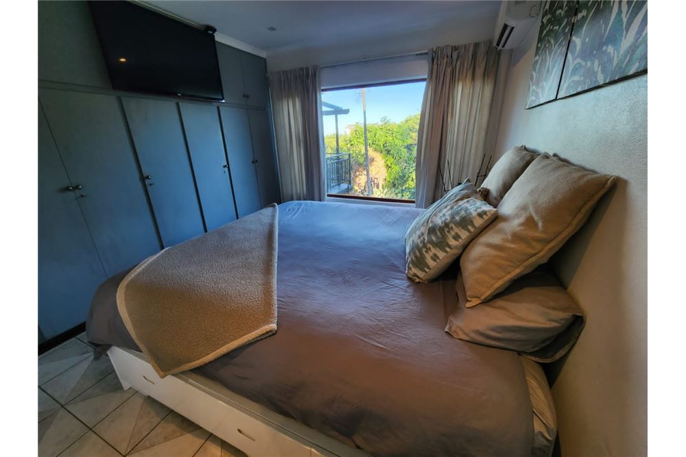 Residential - House - Umhlanga Rocks, KwaZulu Natal - South Africa - 21 - 1031465050-127