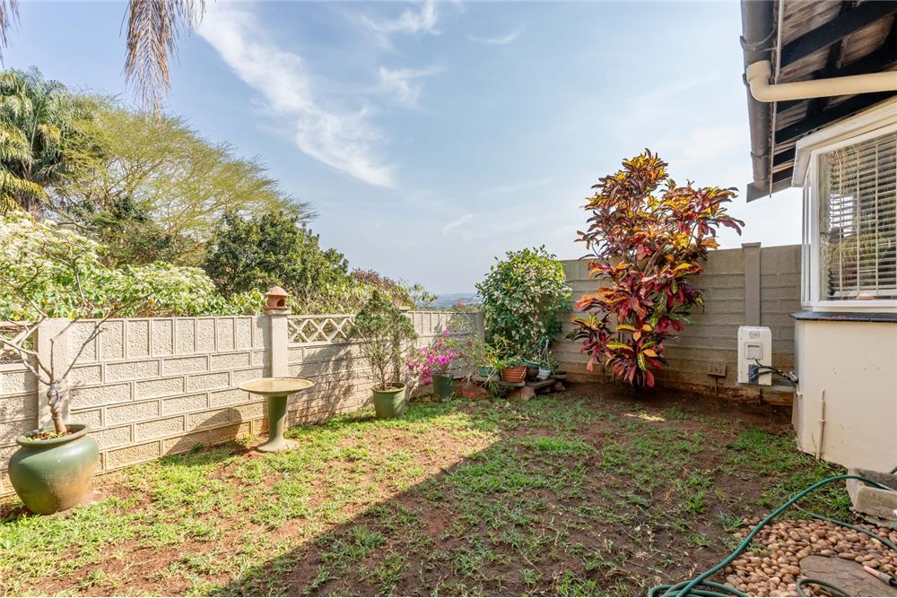 Residential - Townhouse - Glen Anil, KwaZulu Natal - South Africa - 8 - 1031465013-89