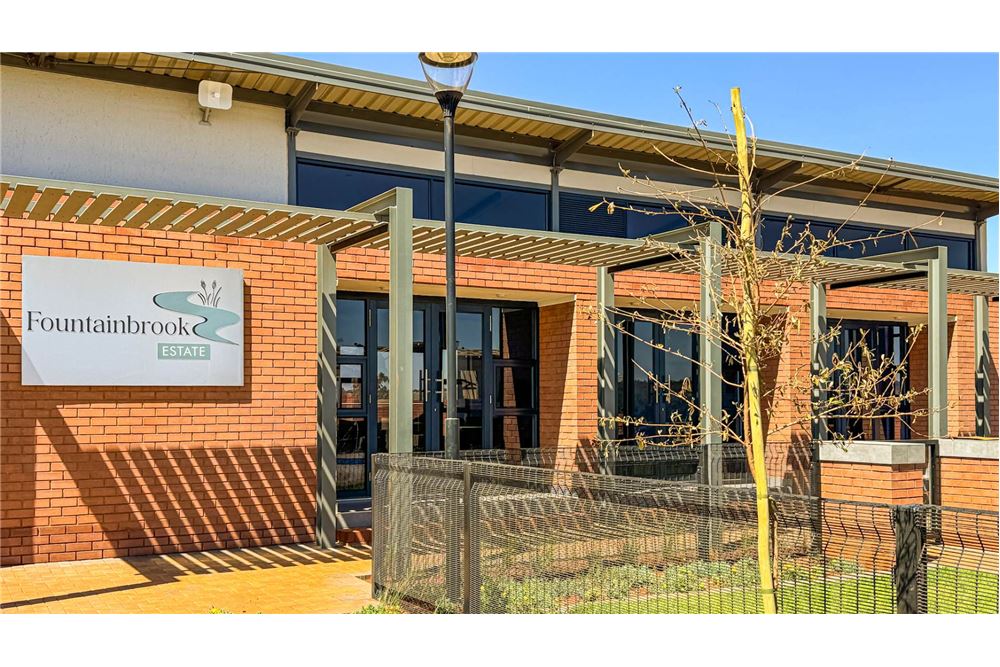 Residential - ਅਲੱਗ ਥਲੱਗ ਬਣਿਆ ਹੋਇਆ ਘਰ - Fountainbrook Estate, Gauteng - South Africa - 15 - 1031393025-832