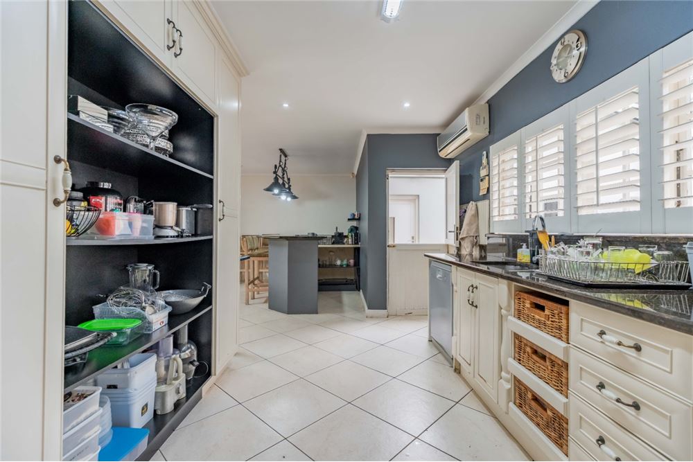 Residential - House - Durban North, KwaZulu Natal - South Africa - 16 - 1031465036-160