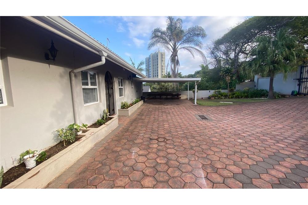 Residential - House - Umhlanga Rocks, KwaZulu Natal - South Africa - 33 - 1031465129-21