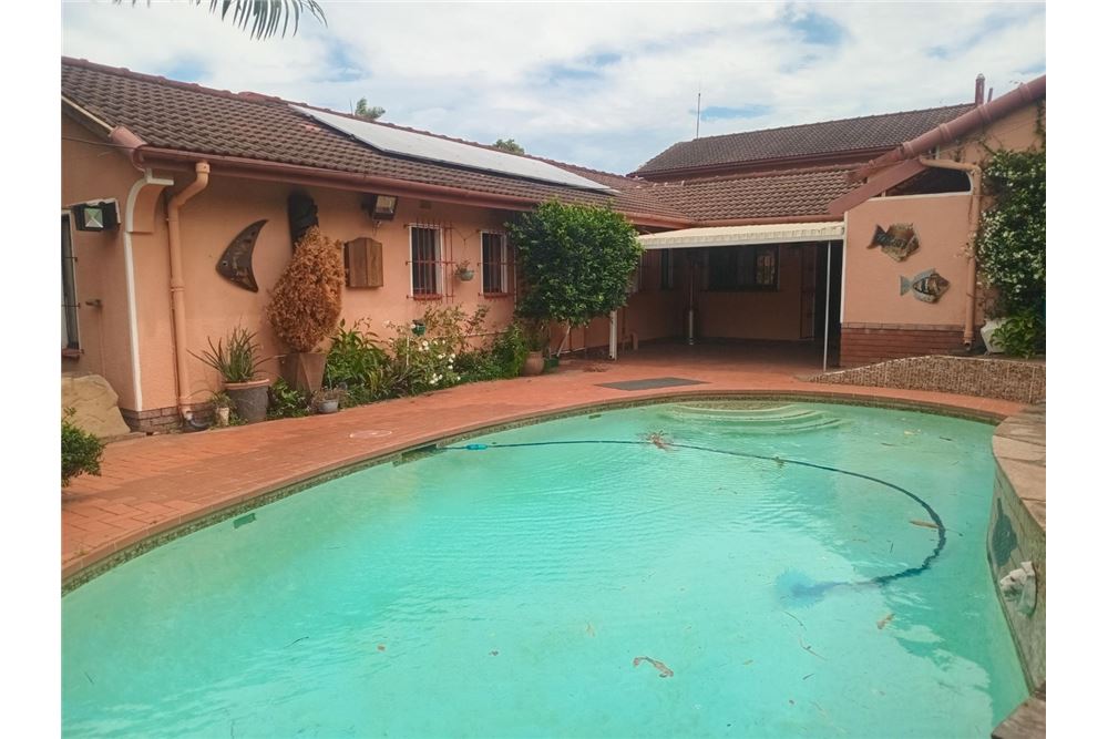 Residential - House - Umhlanga Rocks, KwaZulu Natal - South Africa - 20 - 1031465016-297