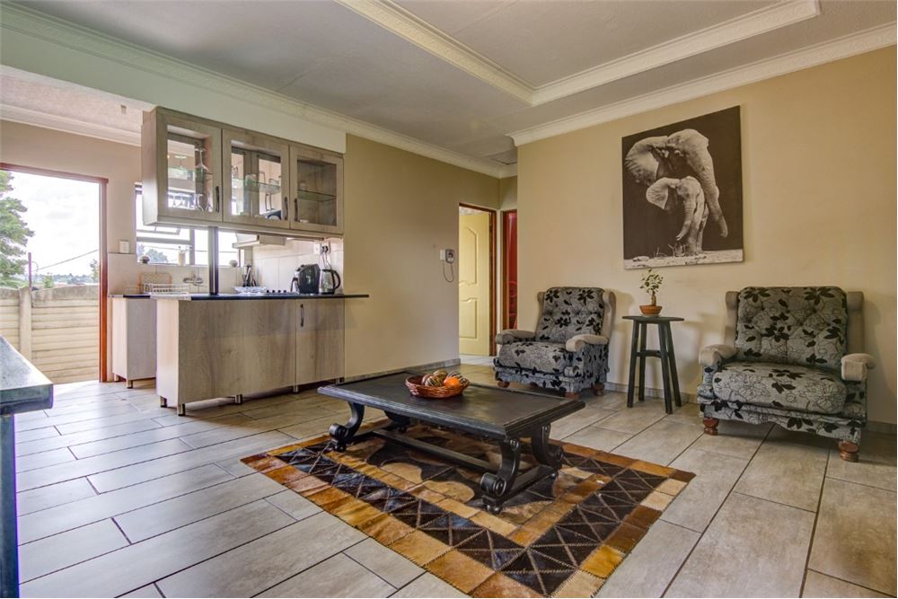 Residential - ਅਲੱਗ ਥਲੱਗ ਬਣਿਆ ਹੋਇਆ ਘਰ - Norkem Park, Gauteng - South Africa - 22 - 1031439089-19