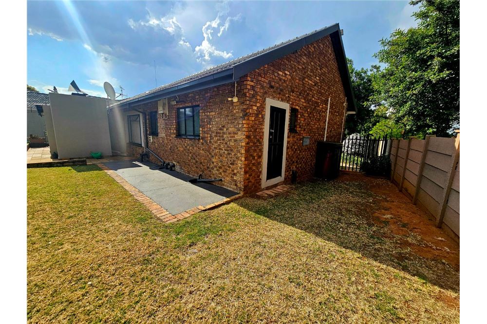 Residential - Αυτόνομη κατοικία - Rooihuiskraal, Gauteng - South Africa - 34 - 1031393046-415