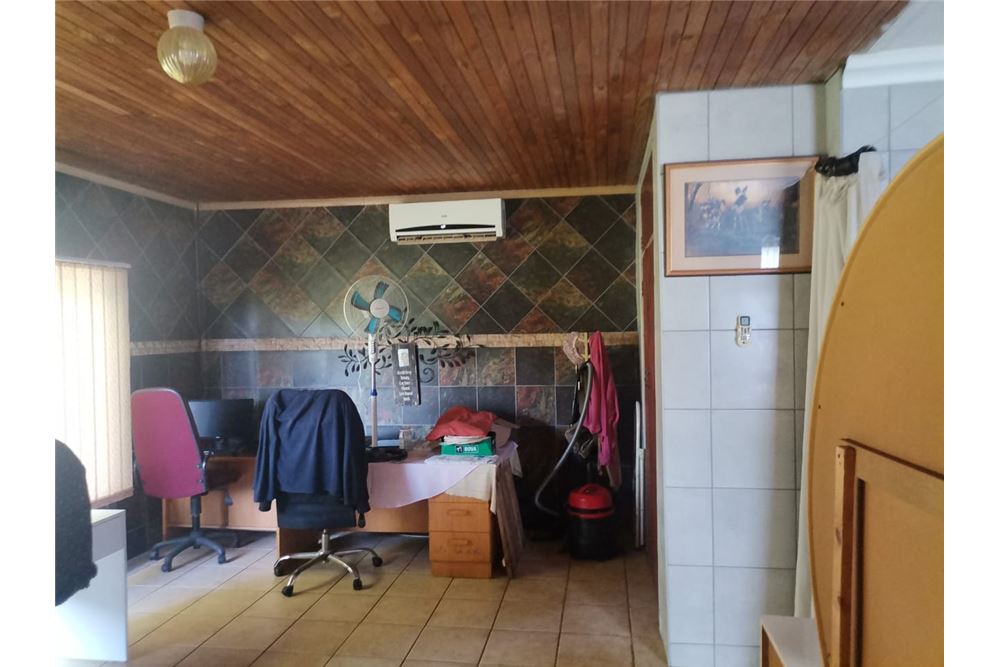 Residential - Ladang - Brits Rural, North West - South Africa - 11 - 1031416033-113