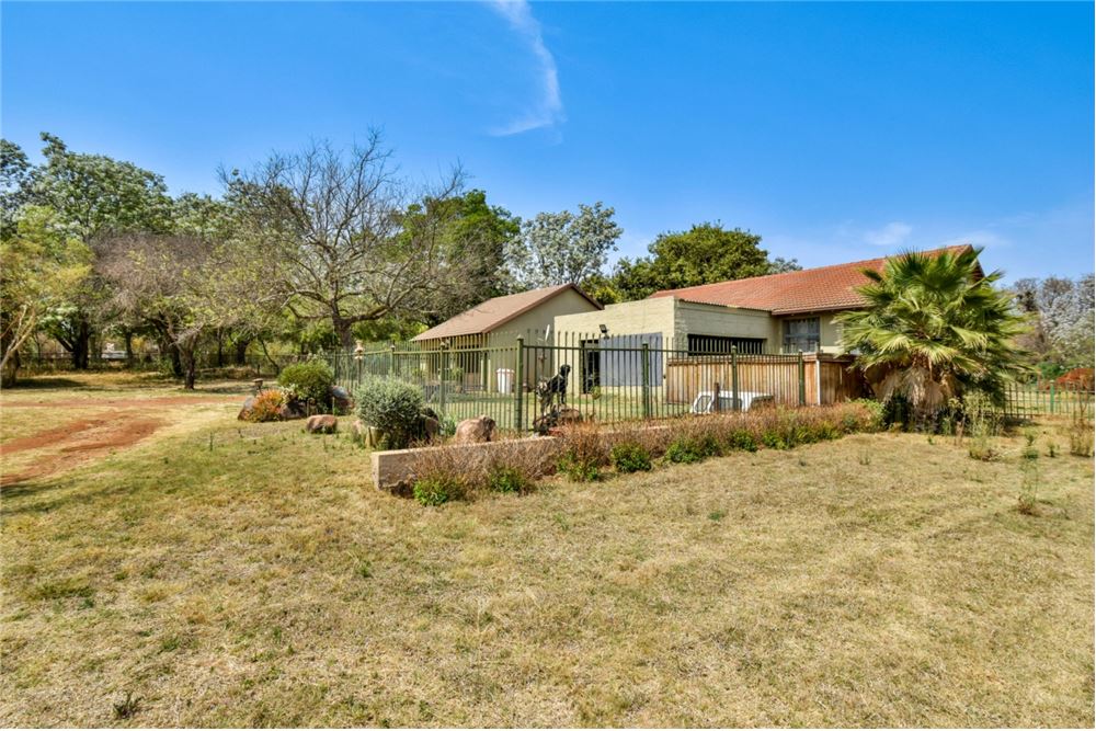 Residencial - Granja - Kameeldrift East, Gauteng - South Africa - 4 - 1031414001-140