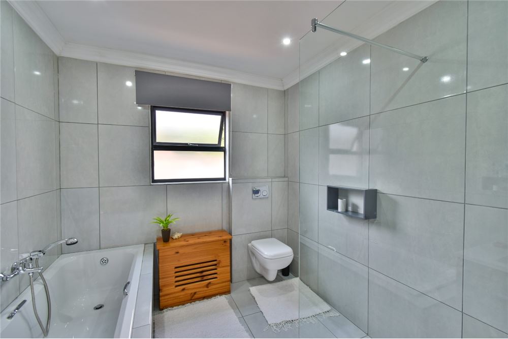 Residencial - Casa - Magalieskruin, Gauteng - South Africa - 27 - 1031414140-43