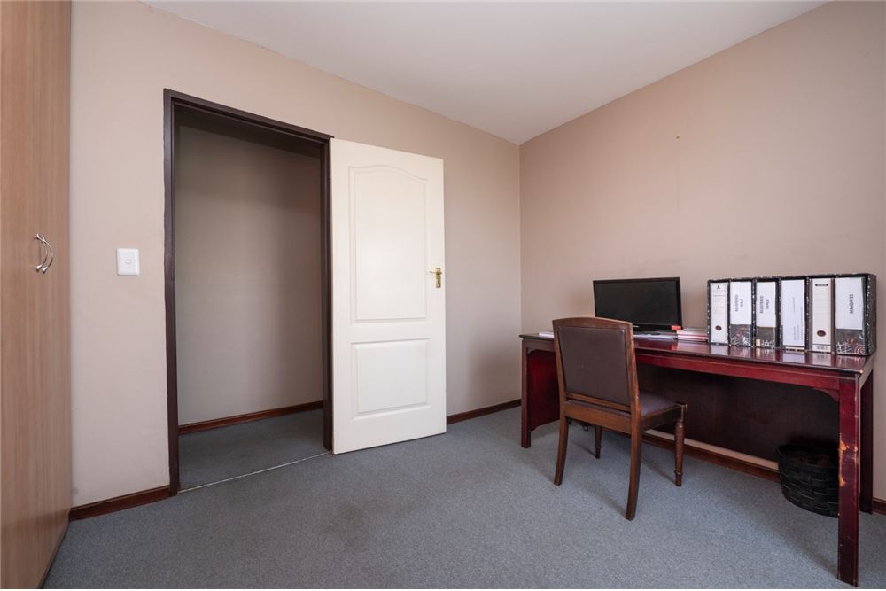 Residential - Bahay - Bassonia Rock, Gauteng - South Africa - 22 - 1031421027-747