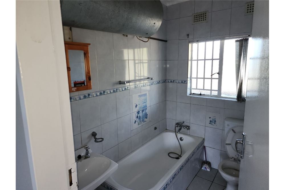 Жилищен - Апартамент - Kempton Park Central, Gauteng - South Africa - 10 - 1031439019-255