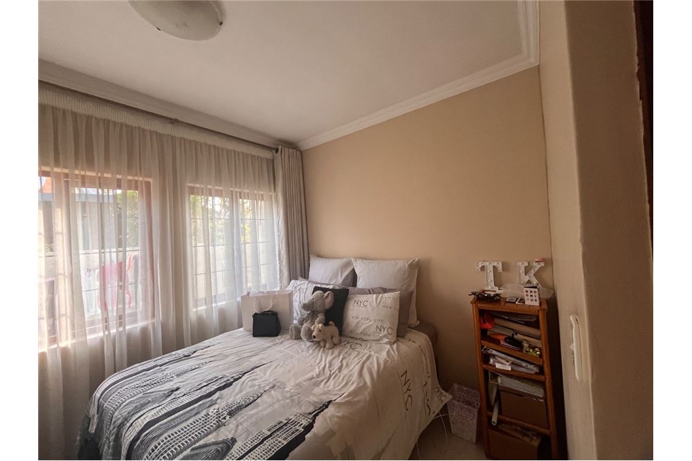 Жилищен - Къща - Equestria, Gauteng - South Africa - 10 - 1031393109-11