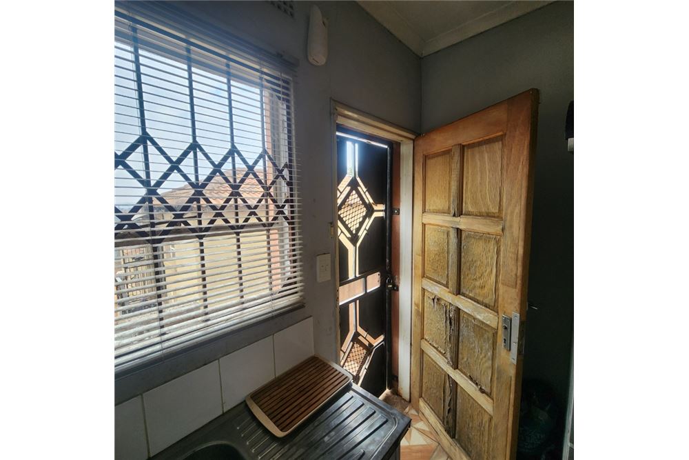 Residential - हाउस - Eldorado Park, Gauteng - South Africa - 11 - 1031421040-76