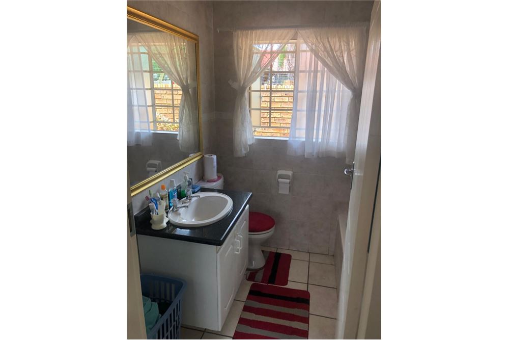 Residencial - Adosado - Montana, Gauteng - South Africa - 14 - 1031414050-120