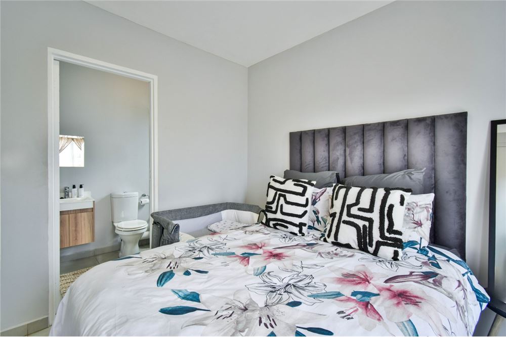 Residencial - Piso - Lombardy Estate, Gauteng - South Africa - 14 - 1031414143-20