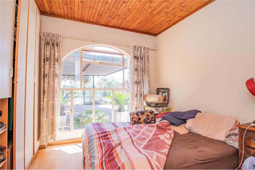 Rezidential - Case/Vile - Ifafi, North West - South Africa - 28 - 1031416001-610