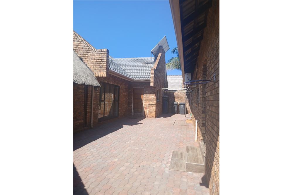 Residencial - Casa - Montana Tuine, Gauteng - South Africa - 22 - 1031414088-139