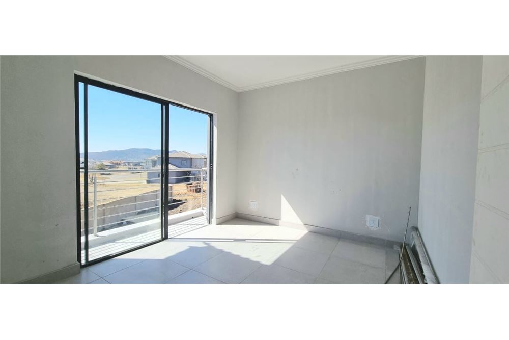 Gyvenamasis - Namas - Everglades Estate, North West - South Africa - 14 - 1031416049-44