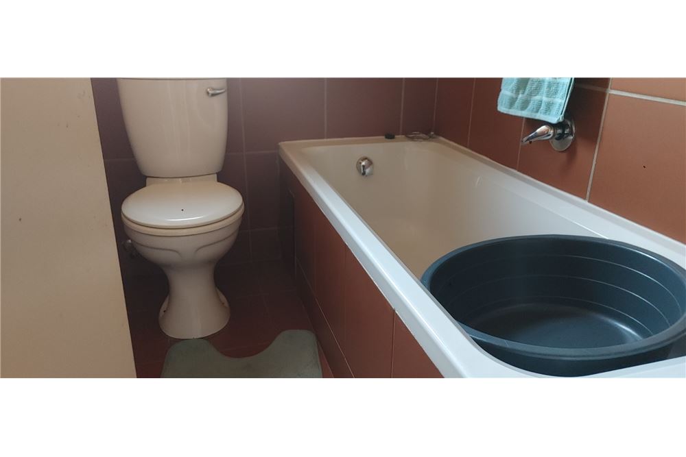 Residential - بيت مستقل - Protea Glen, Gauteng - South Africa - 14 - 1031421124-68