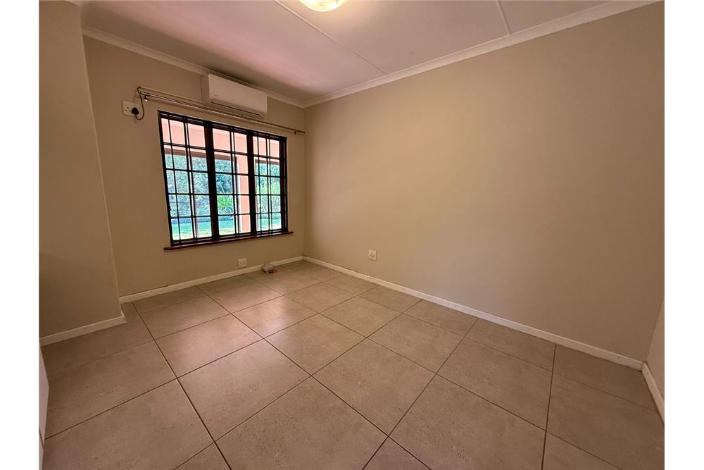 Residential - ทาวน์เฮาส์ - Hillcrest Central, KwaZulu Natal - South Africa - 13 - 1031391020-886