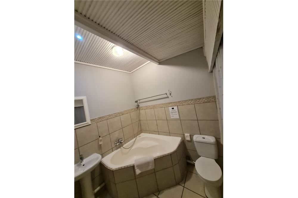 Comercial - Comercio/Tienda - Pretoria North, Gauteng - South Africa - 17 - 1031414050-124