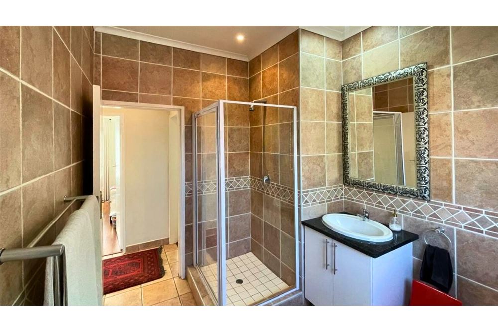 Residencial - Adosado - Waterkloof Ridge, Gauteng - South Africa - 17 - 1031414143-37