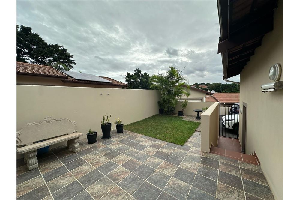 Residential - Townhouse - Durban North, KwaZulu Natal - South Africa - 5 - 1031465047-183