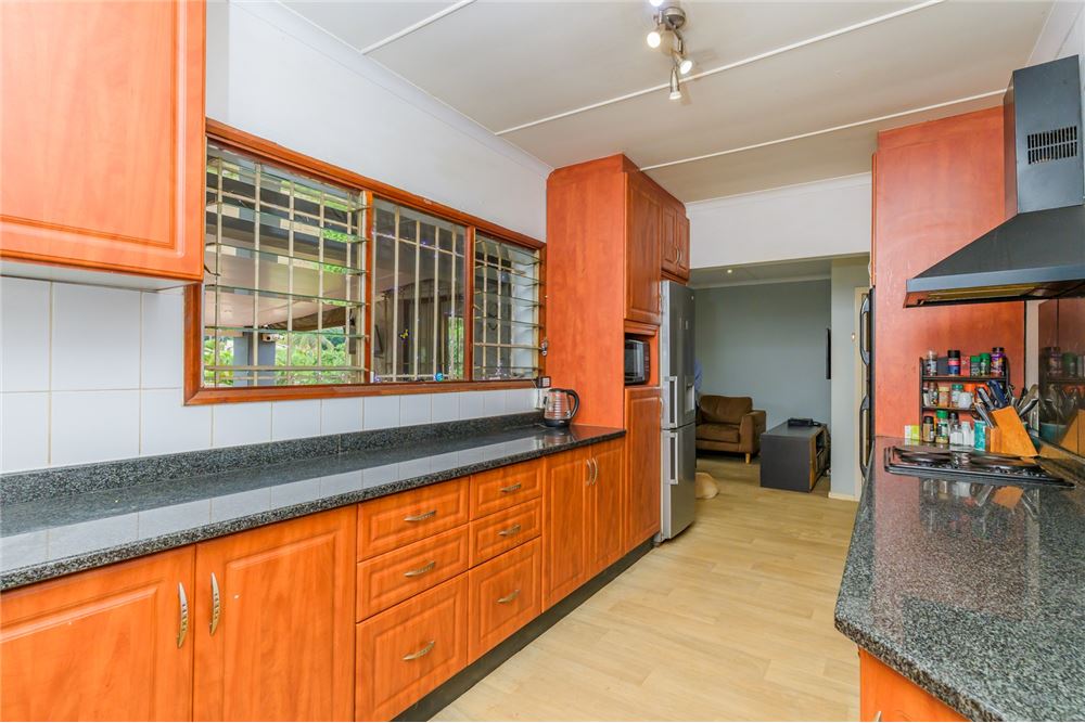 Residential - House - Glen Anil, KwaZulu Natal - South Africa - 5 - 1031465055-123