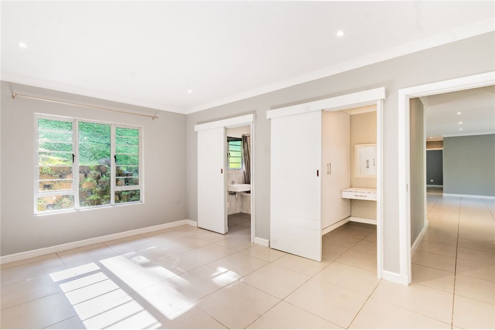 Residential - Townhouse - Cowies Hill, KwaZulu Natal - South Africa - 10 - 1031465101-129