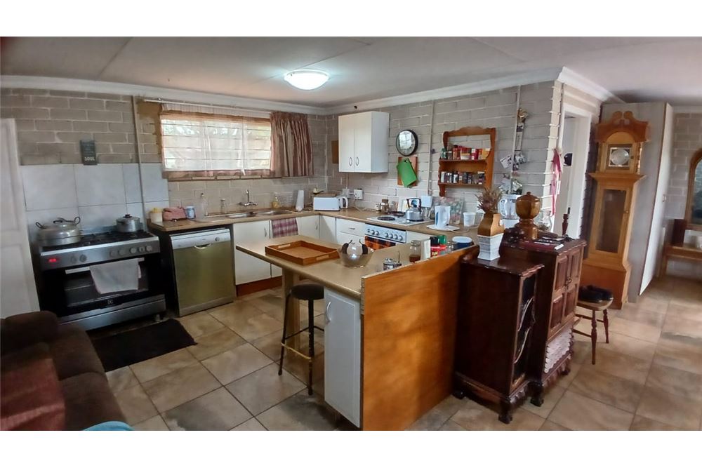 Residencial - Granja - Honingneskrans, Gauteng - South Africa - 17 - 1031414116-89