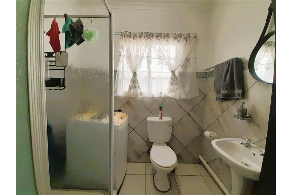 Residential - Mestna hiša - Liefde En Vrede, Gauteng - South Africa - 29 - 1031421066-371