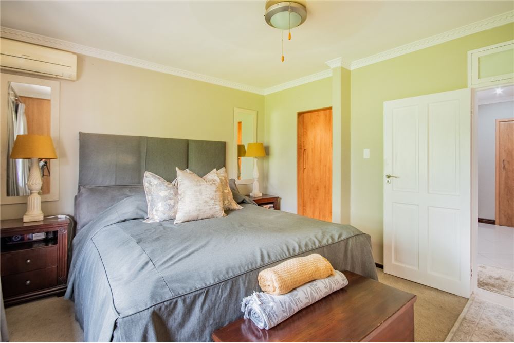 Residential - House - Cowies Hill, KwaZulu Natal - South Africa - 22 - 1031465101-121