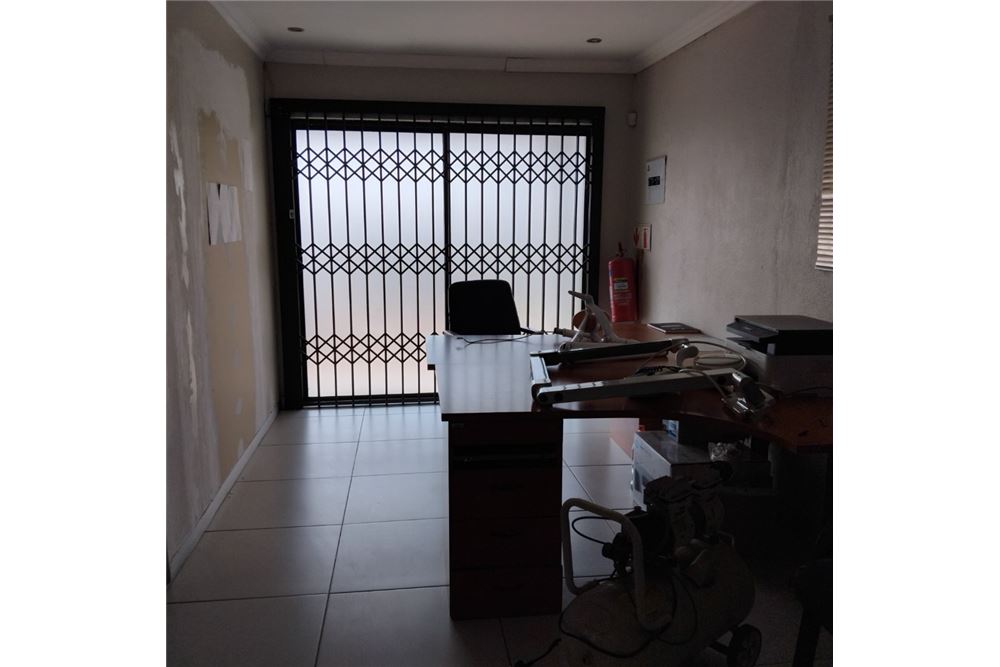 تجاري  - تجاري/بالمفرق - Dinwiddie, Gauteng - South Africa - 11 - 1031421085-62